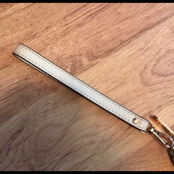 Michael Kors Large Tote and Matching Wallet - Picture 7 of 8